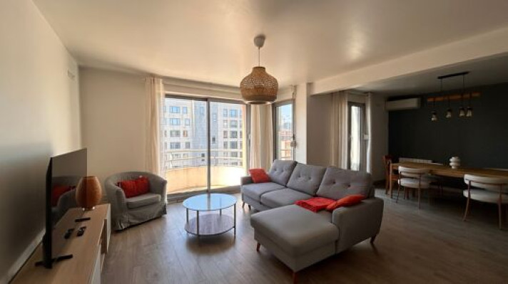 Voir la photo 1/12 du type apartment à Lyon