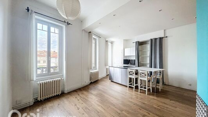 Voir la photo 1/6 du type apartment à Clermont-Ferrand