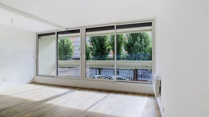 Voir la photo 1/8 du type apartment à Aurillac