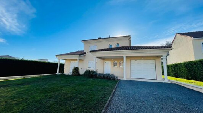 Voir la photo 1/12 du type house à Bellerive-sur-Allier