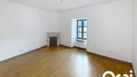 Appartement à Molompize