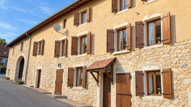 Maison à Creys-Mépieu
