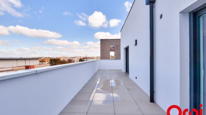 Voir la photo 1/12 du type apartment à Décines-Charpieu