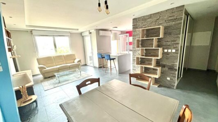 Voir la photo 1/12 du type apartment à Lyon