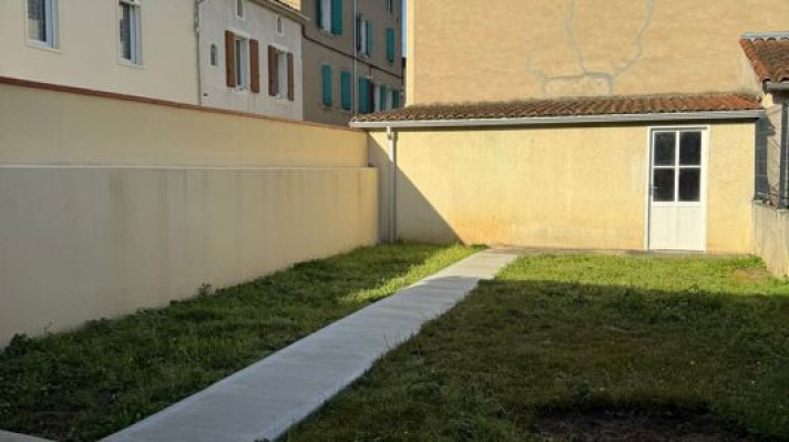 Voir la photo 1/10 du type house à Castres