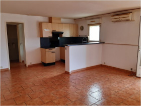 Appartement à Lézan
