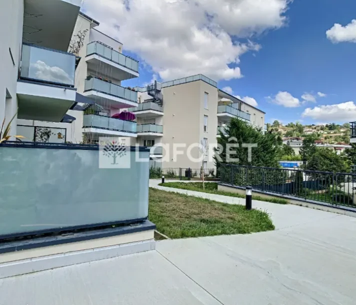 Voir la photo 1/8 du type apartment à Neuville-sur-Saône