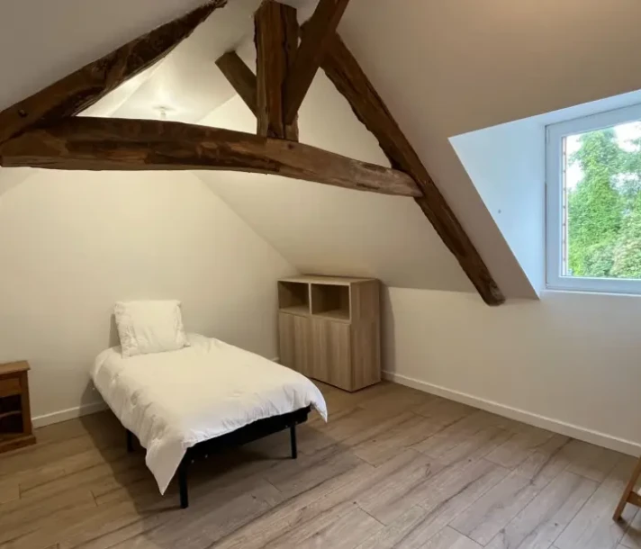 Pièce à Mondeville