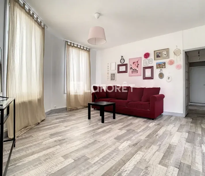 Voir la photo 1/12 du type apartment à Elbeuf