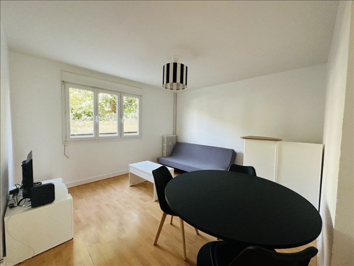 Voir la photo 1/10 du type apartment à Rennes