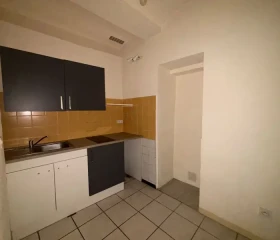 Studio à Thuir