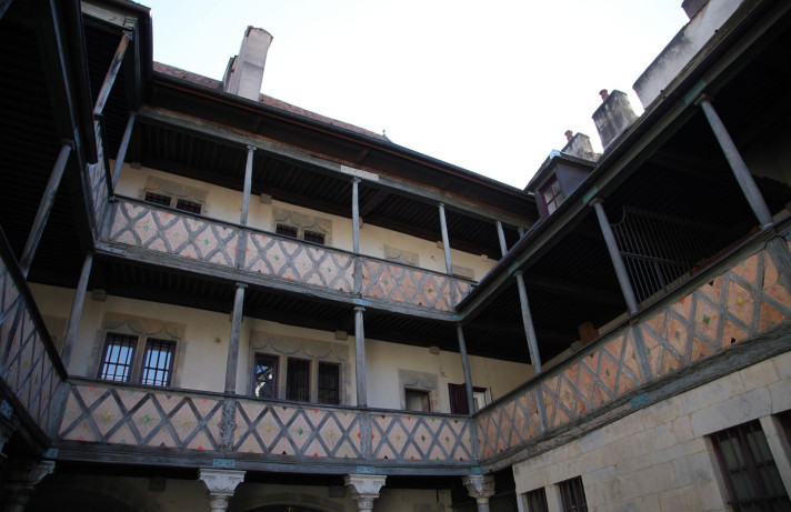 Voir la photo 1/10 du type apartment à Besançon