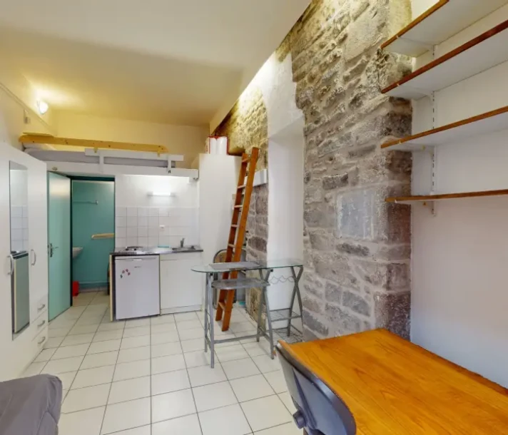 Voir la photo 1/6 du type studio à Besançon
