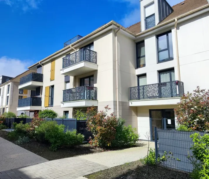 Voir la photo 1/8 du type apartment à Plaisir