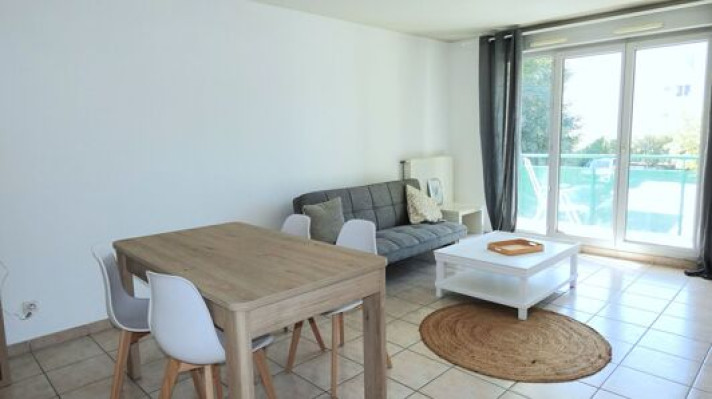 Voir la photo 1/8 du type apartment à Saint-Genis-Laval