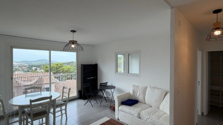 Voir la photo 1/24 du type apartment à Toulon
