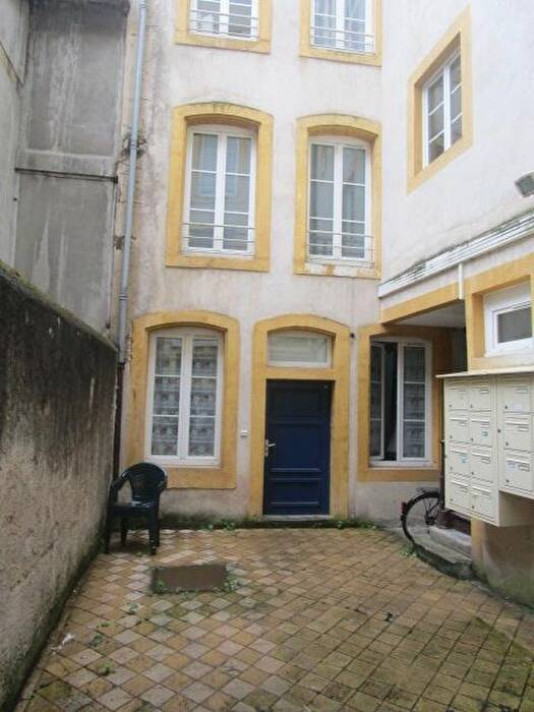 Voir la photo 1/8 du type apartment à Metz