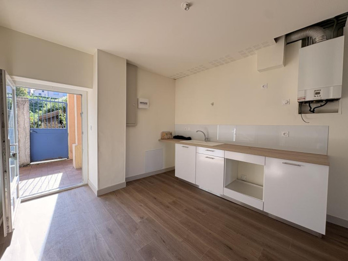 Voir la photo 1/9 du type apartment à Le Puy-en-Velay