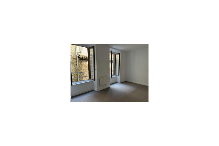 Voir la photo 1/4 du type apartment à Saint-Léonard-de-Noblat