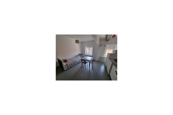 Voir la photo 1/8 du type studio à Vesoul