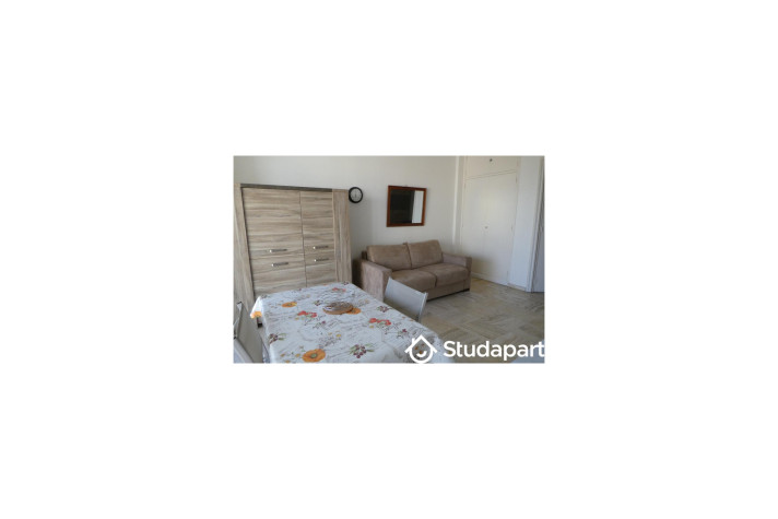 Voir la photo 1/8 du type studio à Cannes
