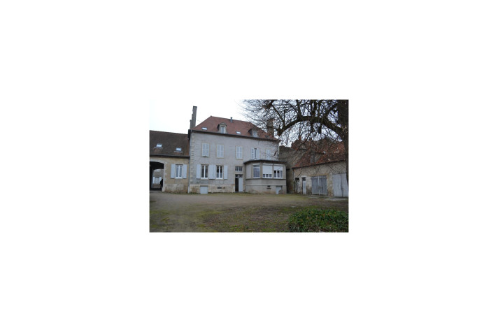 Voir la photo 1/2 du type apartment à Varennes-sur-Allier