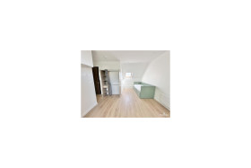 Studio à Charny