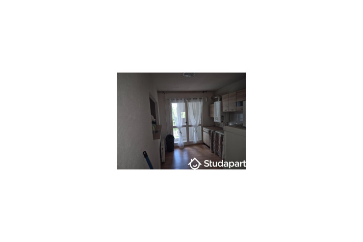 Voir la photo 1/6 du type room à Nîmes