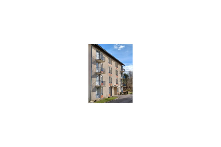 Voir la photo 1/2 du type apartment à Noirétable