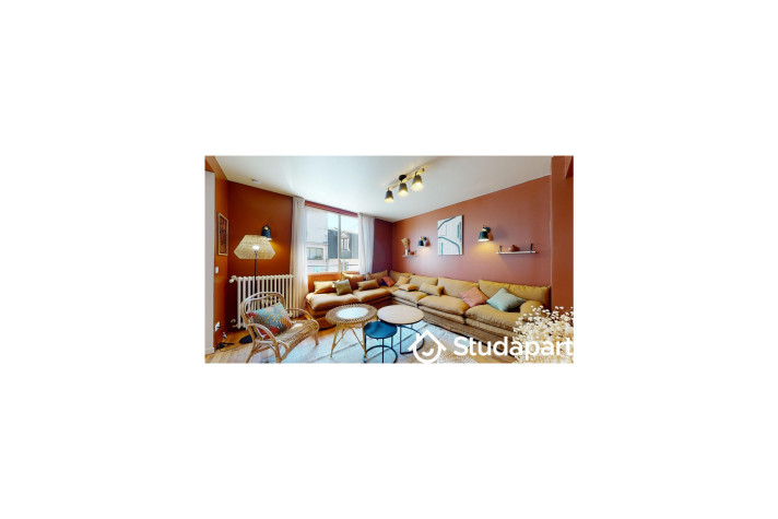 Voir la photo 1/8 du type room à Chiré-en-Montreuil