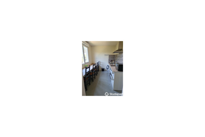 Voir la photo 1/9 du type room à Pessac