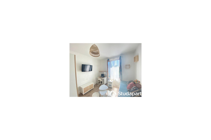 Voir la photo 1/7 du type room à Corbeil-Essonnes