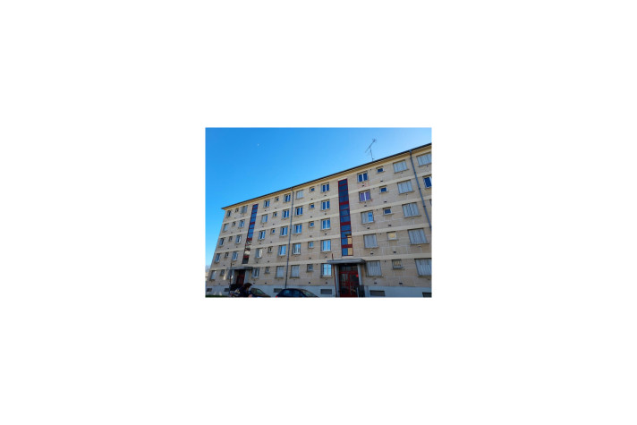 Voir la photo 1/9 du type apartment à La Chapelle-Saint-Luc