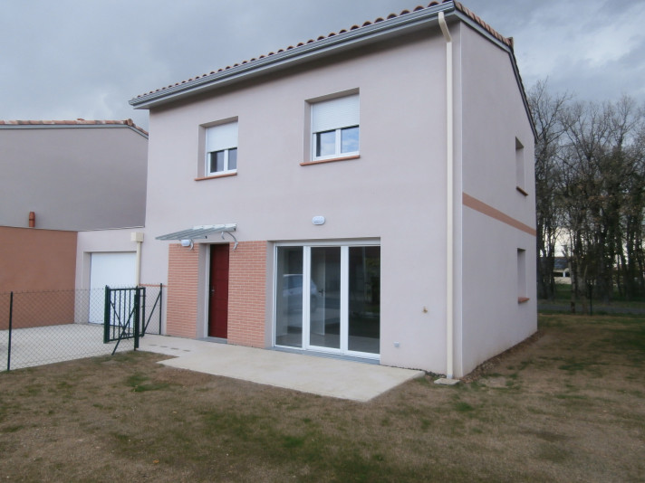 Voir la photo 1/7 du type house à La Salvetat-Saint-Gilles