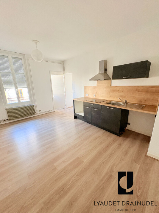 Voir la photo 1/4 du type apartment à Roanne