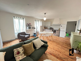 Appartement à Renaison