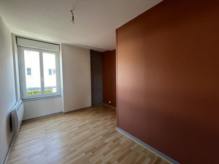 Voir la photo 1/9 du type apartment à Le Puy-en-Velay