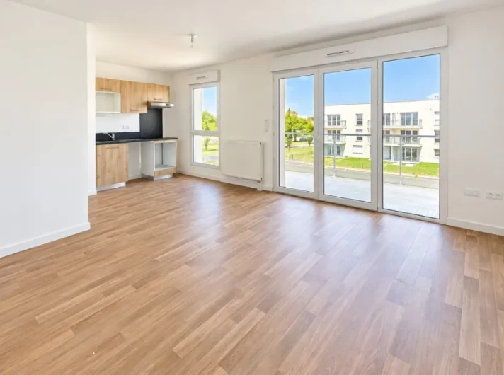 Voir la photo 1/7 du type apartment à Laval