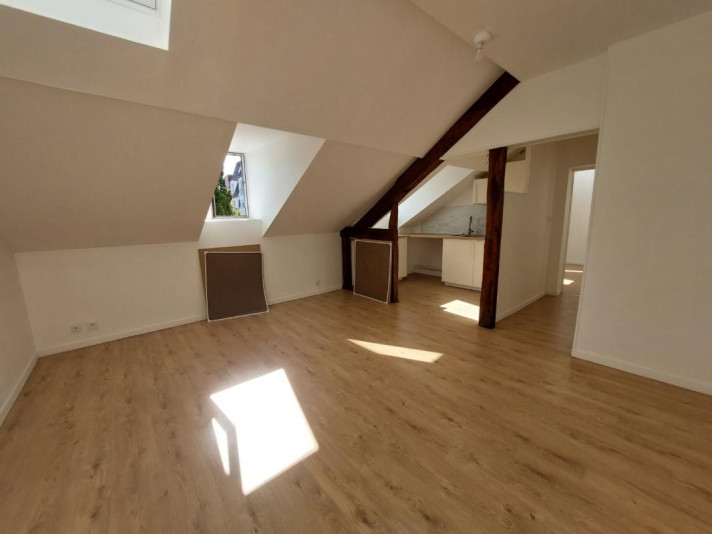 Voir la photo 1/10 du type apartment à Elbeuf