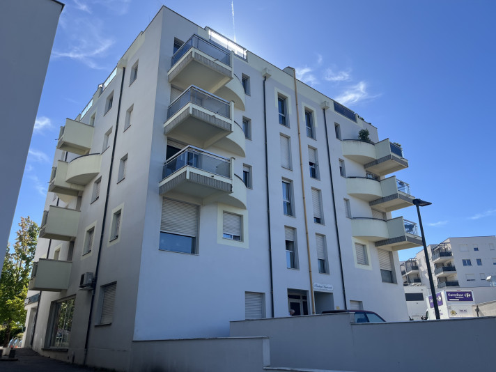 Voir la photo 1/10 du type apartment à Luc-la-Primaube