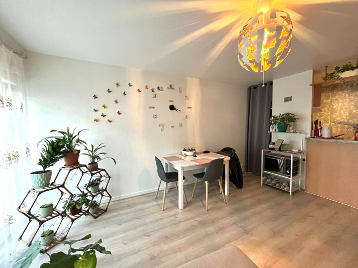 Voir la photo 1/6 du type apartment à Reims