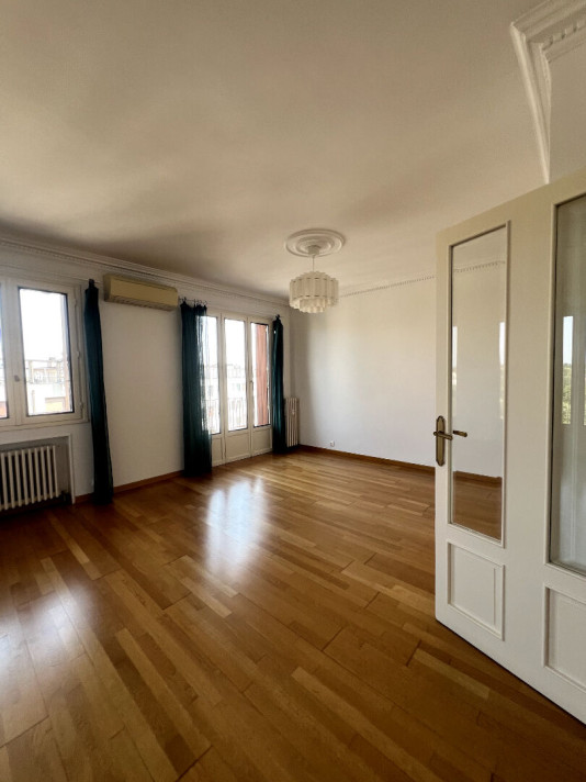 Voir la photo 1/9 du type apartment à Toulouse