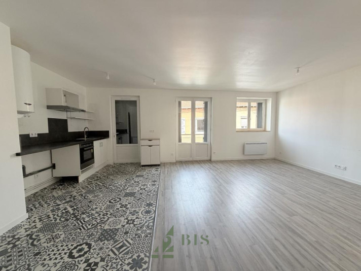Voir la photo 1/6 du type apartment à Roanne