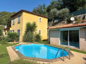 Maison à Tourrette-Levens