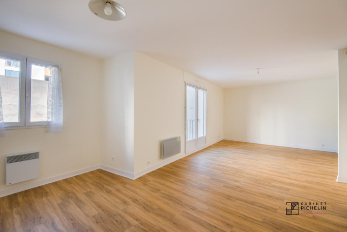 Voir la photo 1/10 du type apartment à Nantes