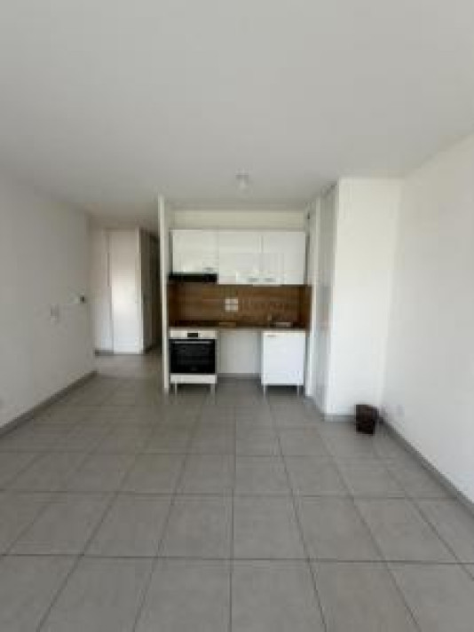 Voir la photo 1/6 du type apartment à Grenoble