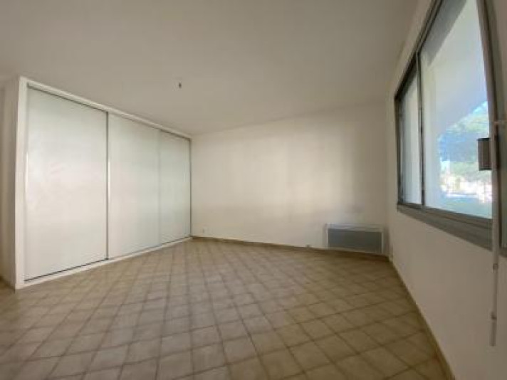 Voir la photo 1/17 du type apartment à Les Angles
