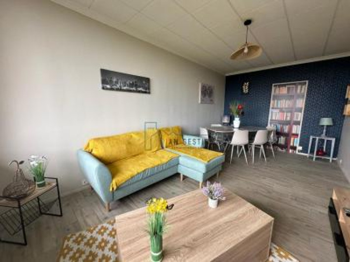 Voir la photo 1/8 du type apartment à Limoges