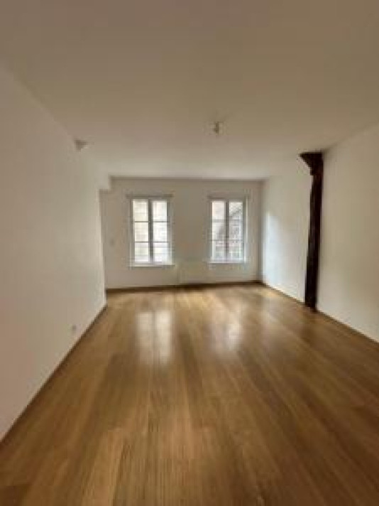 Voir la photo 1/7 du type apartment à Troyes