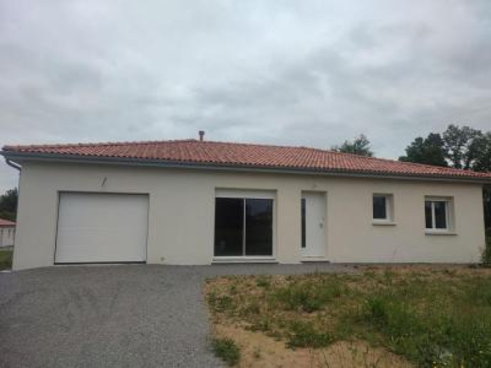 Voir la photo 1/6 du type house à Saint-Laurent-sur-Gorre